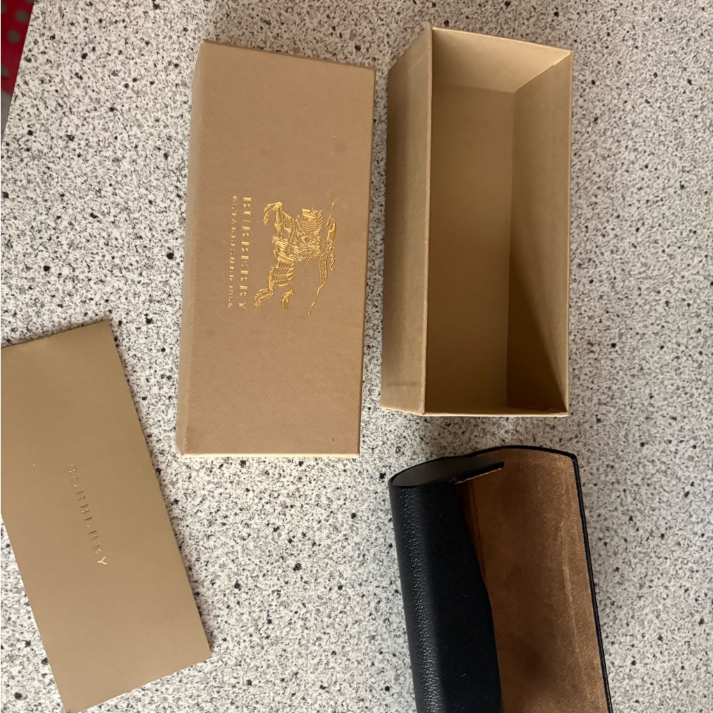 Black And Tan Leather Glasses Case